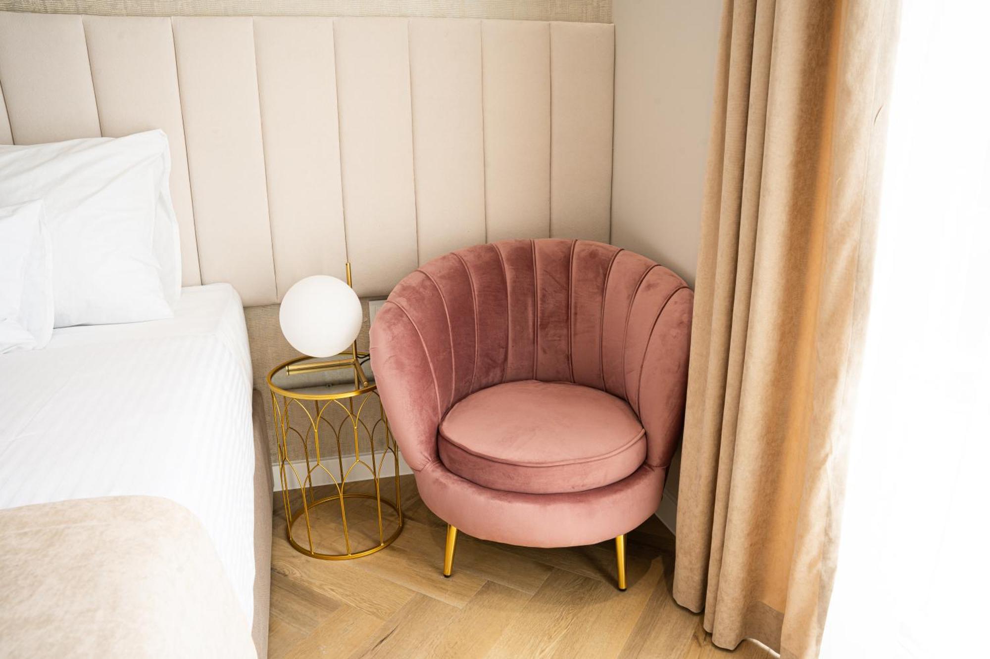 Lala Hotel Bosanska Krupa Bagian luar foto