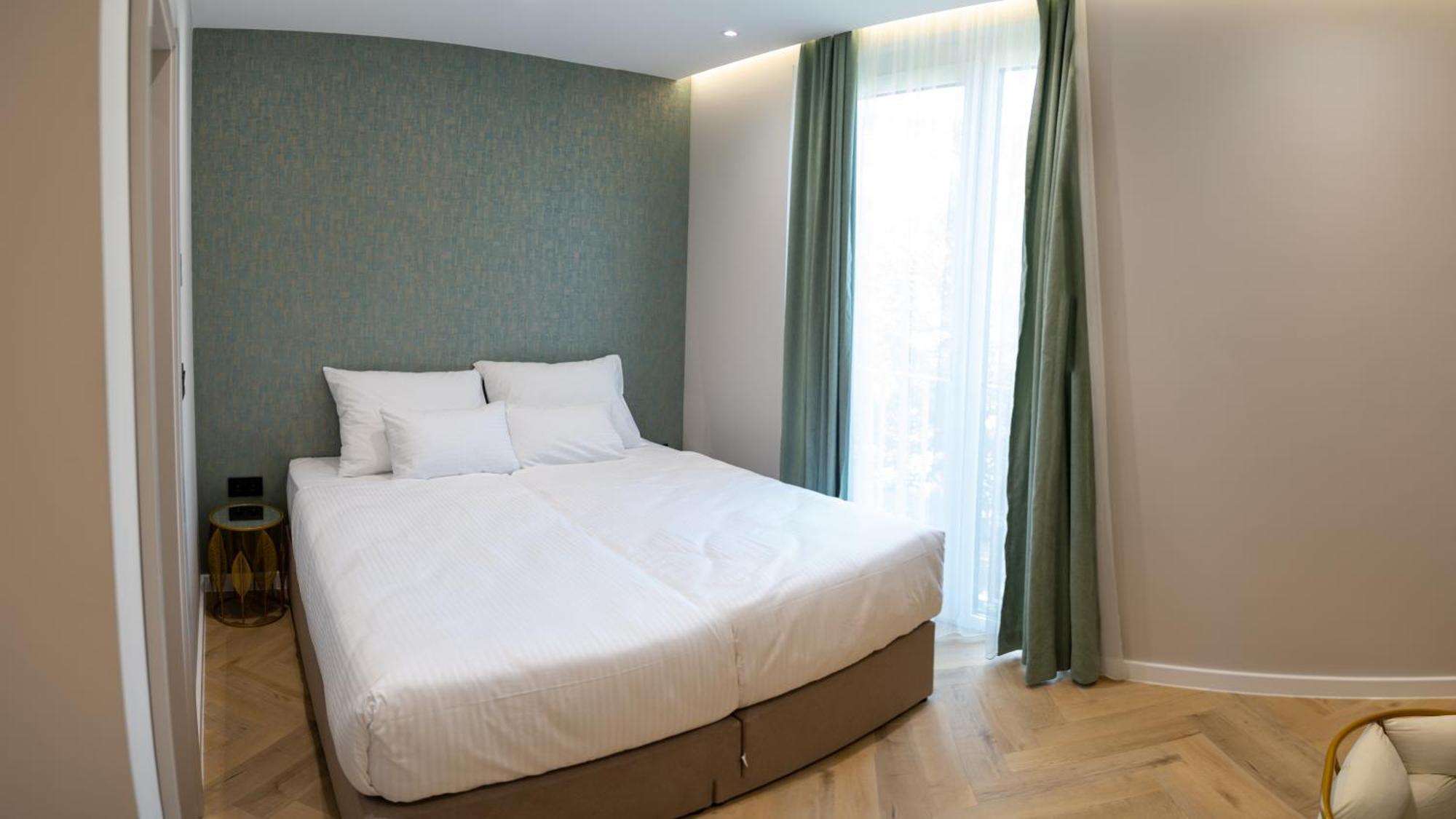 Lala Hotel Bosanska Krupa Bagian luar foto
