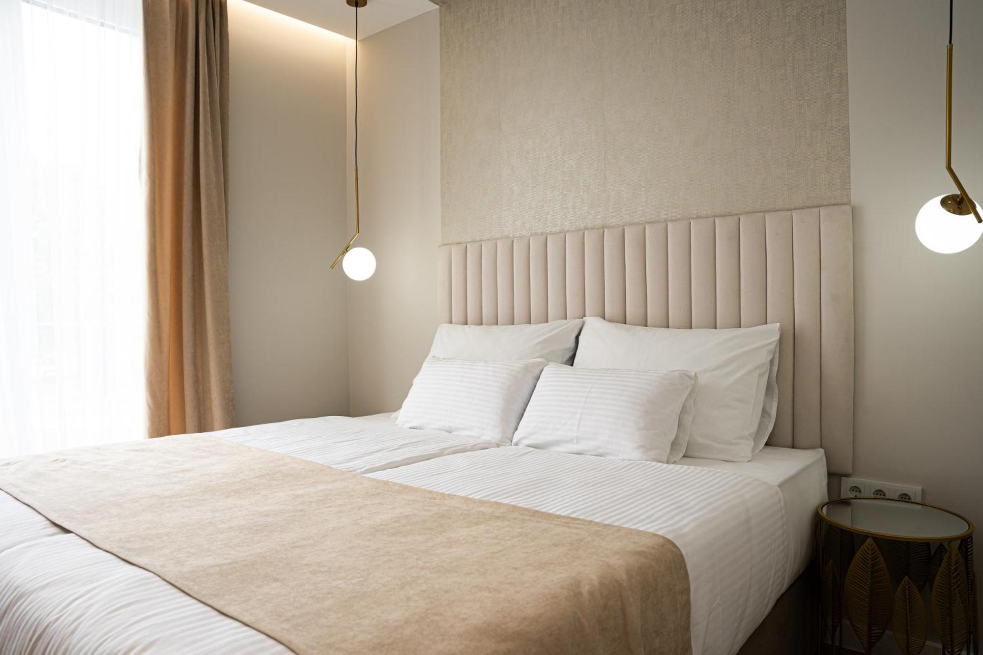 Lala Hotel Bosanska Krupa Bagian luar foto