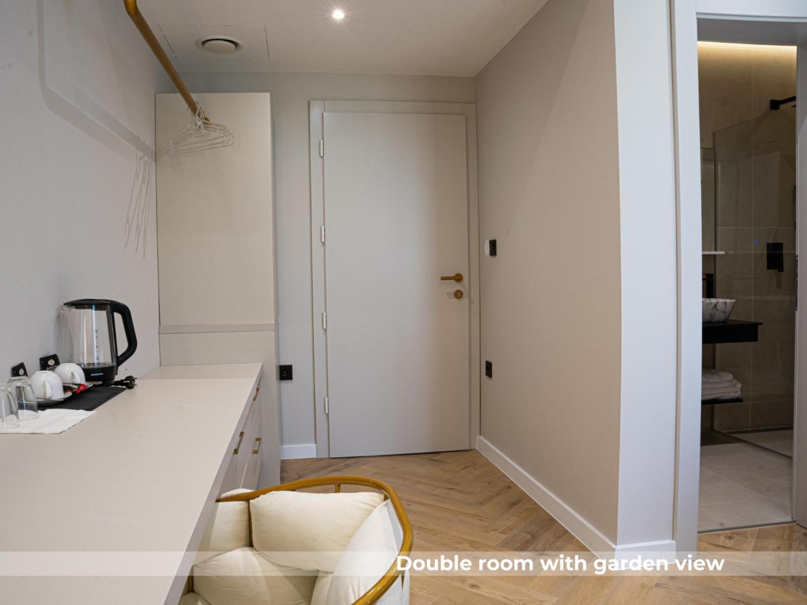 Lala Hotel Bosanska Krupa Bagian luar foto