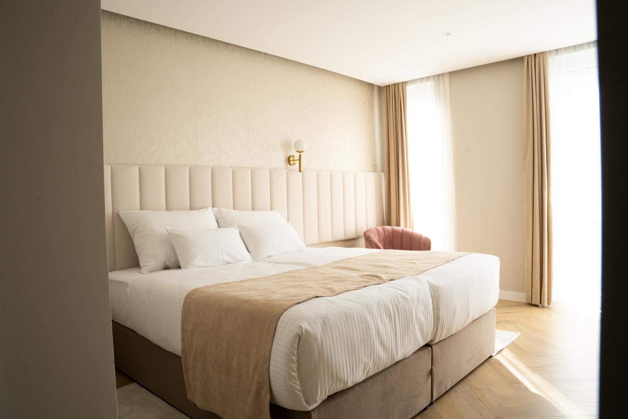 Lala Hotel Bosanska Krupa Bagian luar foto